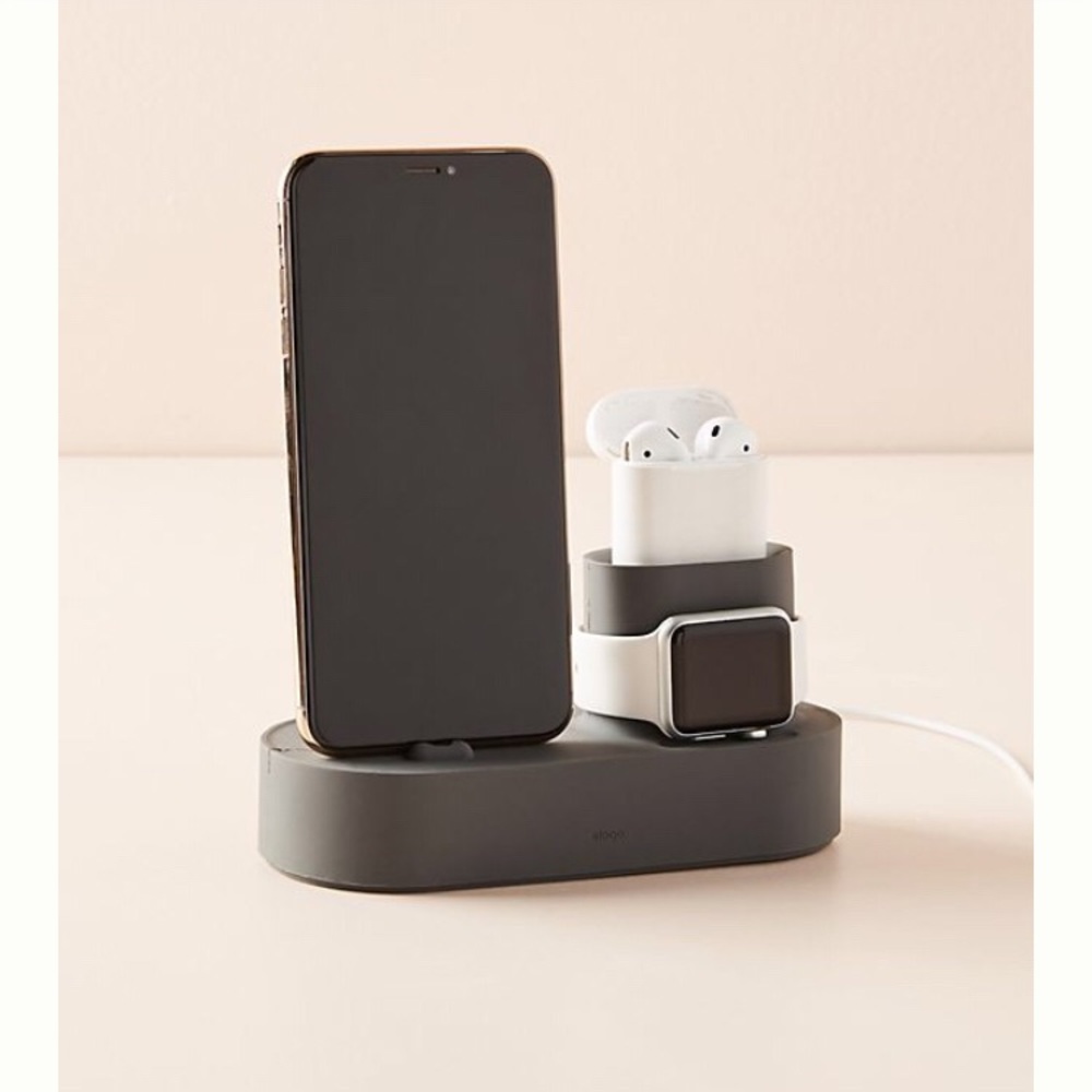 Elago Charging Station